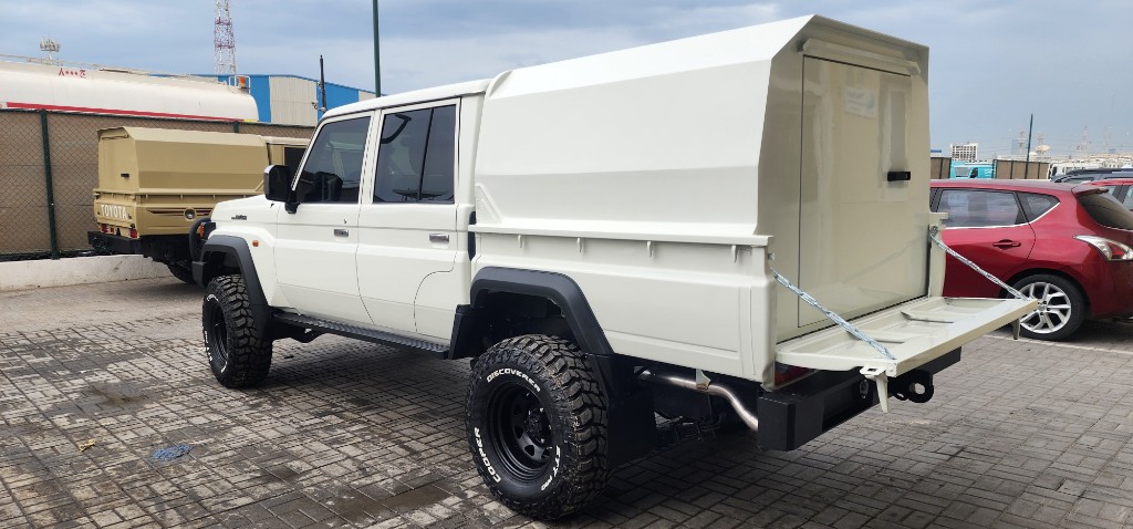 Toyota Land Cruiser 79