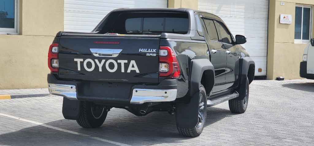 Toyota Hilux thumb 4