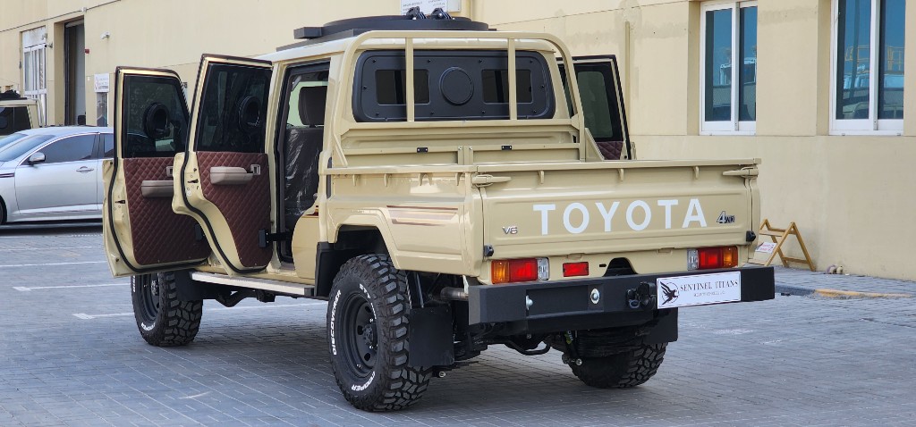 Toyota Land Cruiser 79 – Standard thumb 4