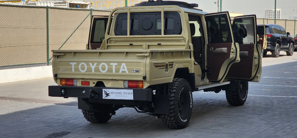 Toyota Land Cruiser 79 – Standard thumb 5