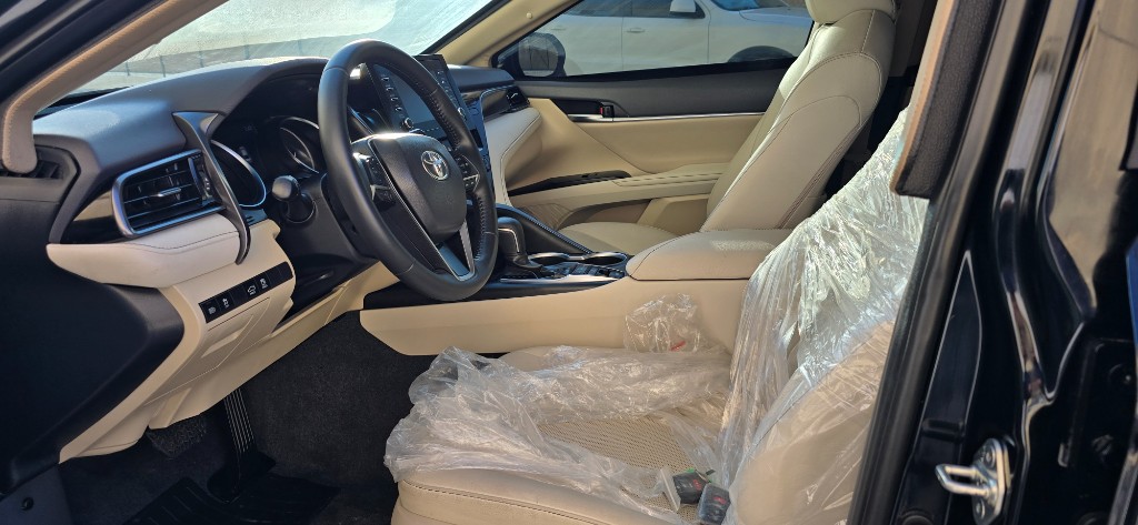 Toyota Camry thumb 7