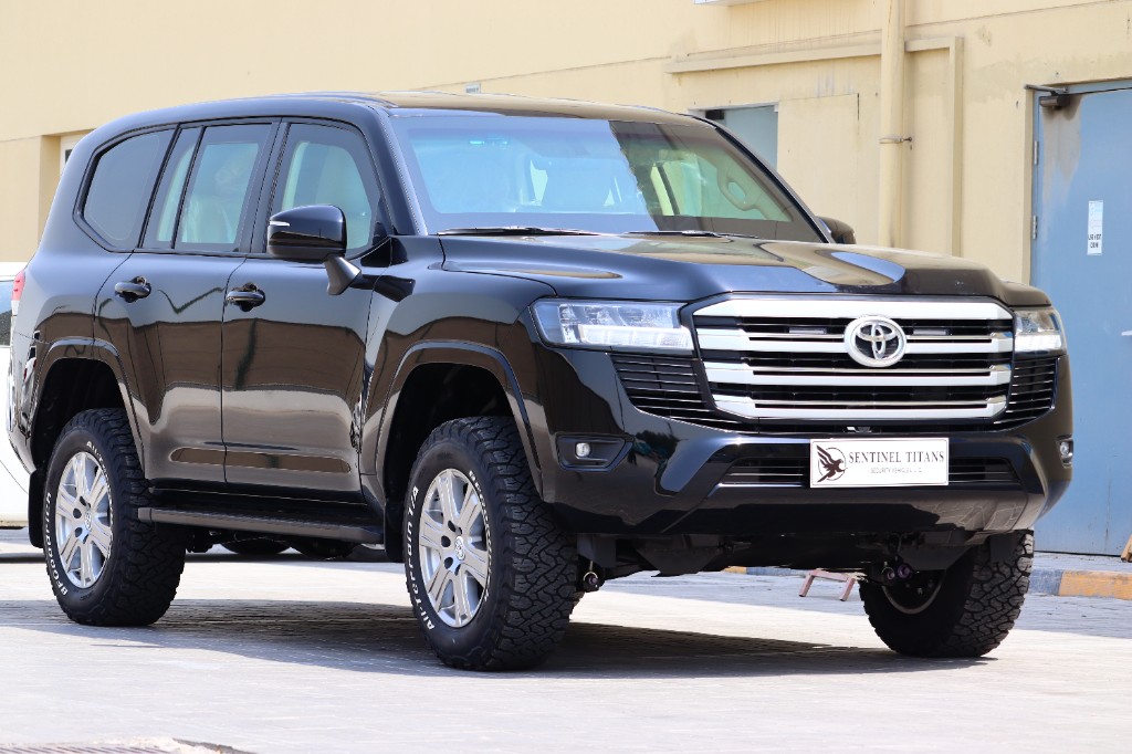 Toyota Land Cruiser 300