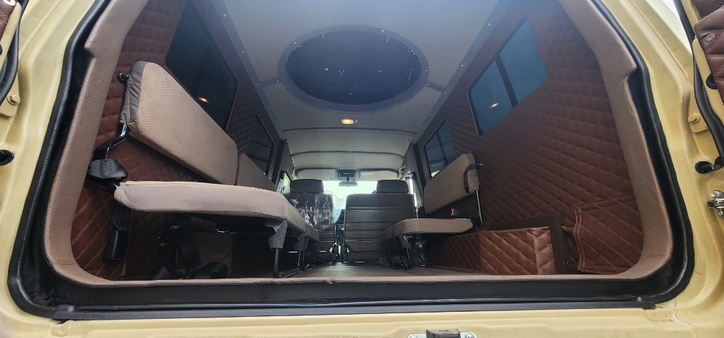 Toyota Land Cruiser 78 Hardtop thumb 5