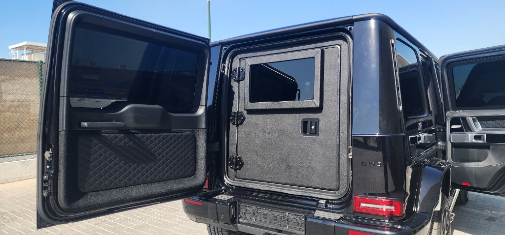Mercedes-Benz G63 AMG thumb 6